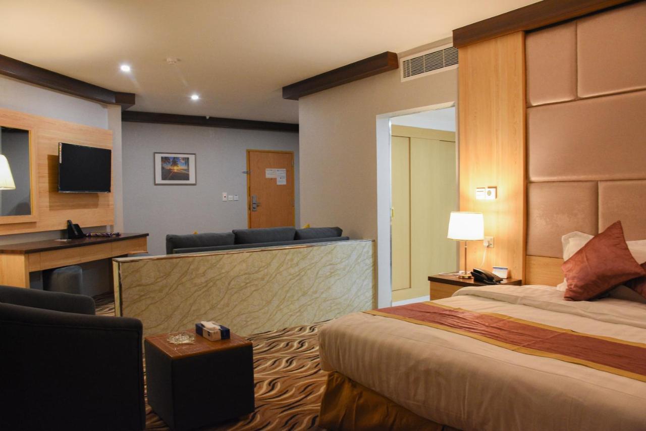 Florida Inn Hotel ナジュラーン エクステリア 写真