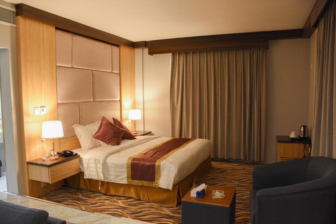 Florida Inn Hotel ナジュラーン エクステリア 写真