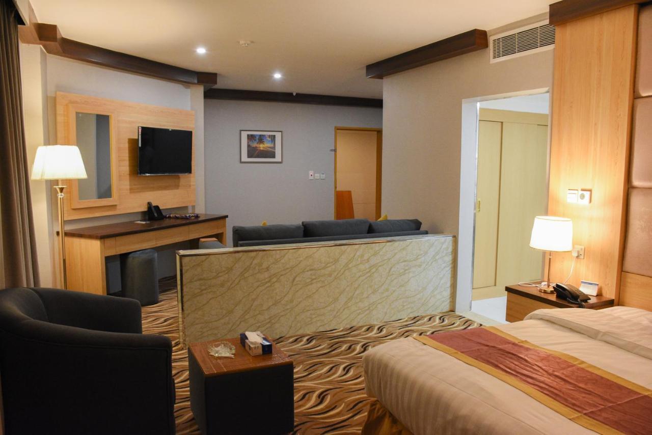 Florida Inn Hotel ナジュラーン エクステリア 写真