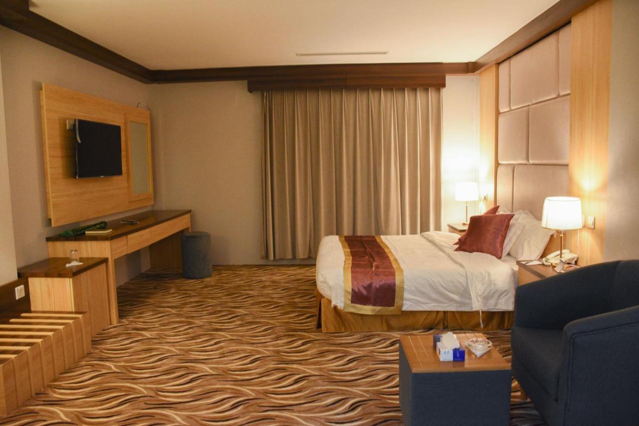 Florida Inn Hotel ナジュラーン エクステリア 写真
