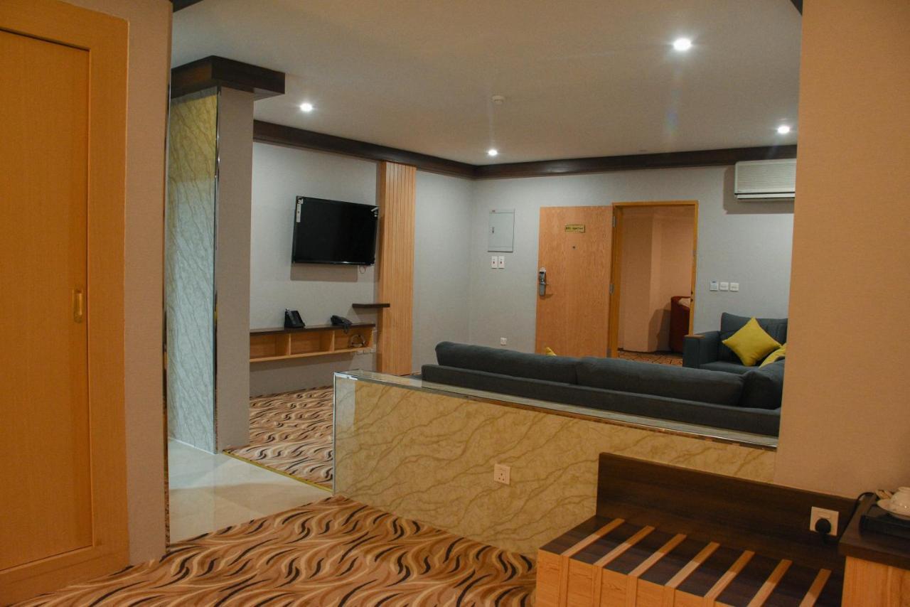 Florida Inn Hotel ナジュラーン エクステリア 写真