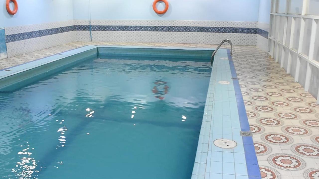 Florida Inn Hotel ナジュラーン エクステリア 写真